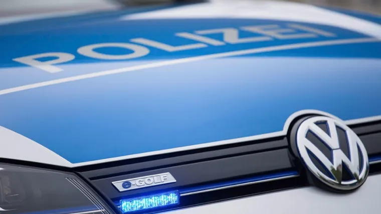 Za policiju nabavili električne Golfove, a u državi nema nijednog punjača