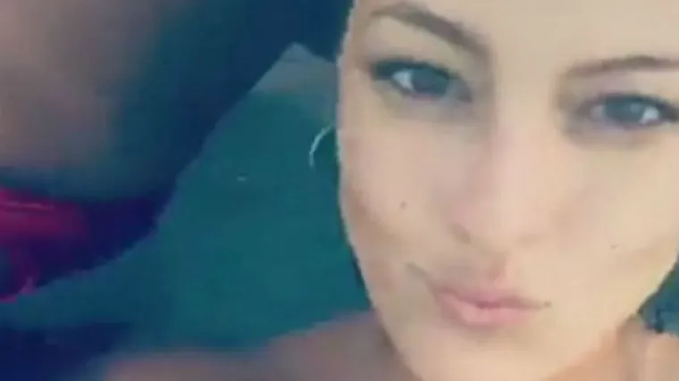 Bujna ljepotica proslavila 29. rođendan i počastila fanove toplesom