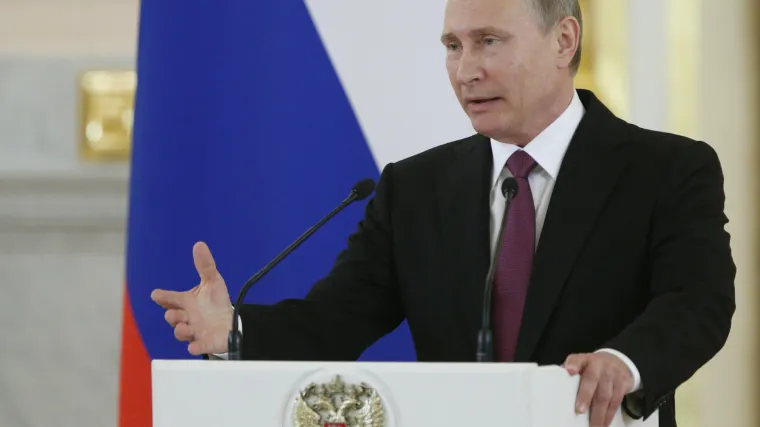 Putin: 'Francuska se poigrava rezolucijom o Siriji. Svalila je na Rusiju sve smrtne grijehe'