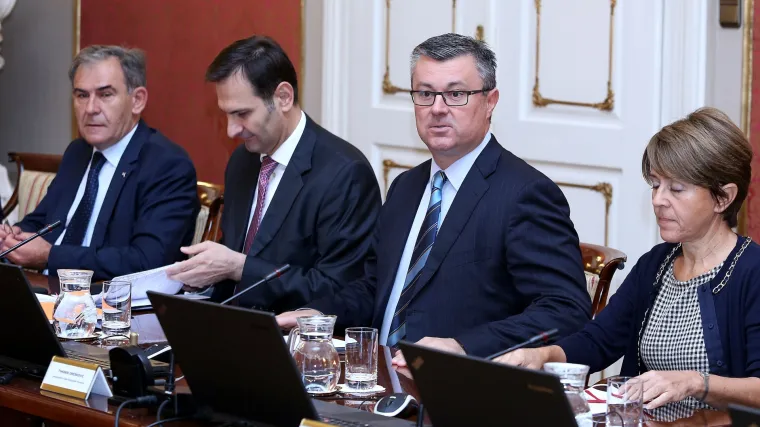 Ministri zadovoljni radom Ore&scaron;kovićeve Vlade, o mogućem ostanku u Vladi odlučit će Plenković