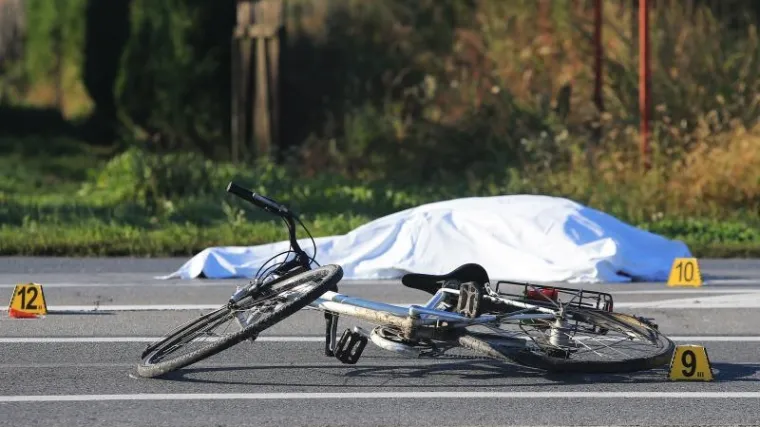 Automobil na valpovačkoj obilaznici udario biciklistu, čovjek poginuo na mjestu