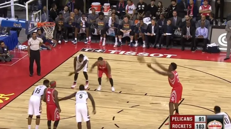 Ovaj ko&scaron;arka&scaron; jedini u ligi izvodi slobodna bacanja poput legendarnog Barryja