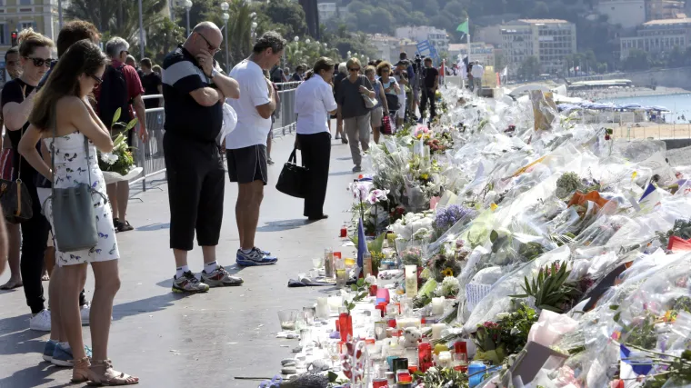 Francuska obilježava tri mjeseca od napada u Nici: 'Taj zao pothvat neće uspjeti'