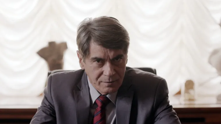 Neromantizirana priča o novinarstvu, ali i o tome kakvo je novinarstvo moglo biti u novoj seriji Novine