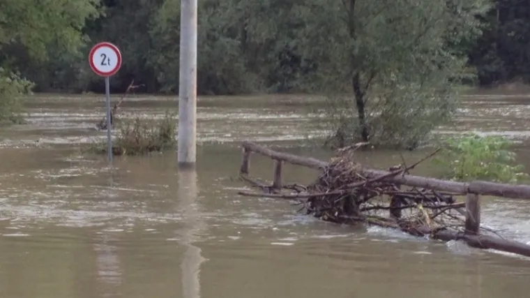 U Veljunu žive bez mosta kojeg je odnijela poplava: vlada naložila hitnu izgradnju, no ni&scaron;ta se ne događa