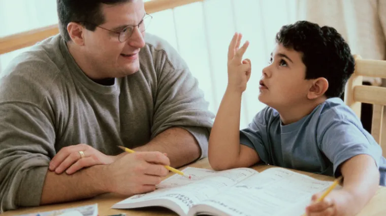 S dječakom je 12 godina sjedio u &scaron;kolskoj klupi, a danas s njim traži posao