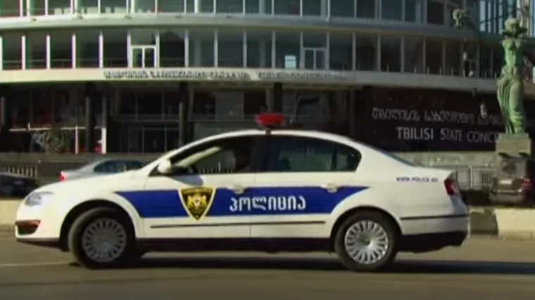 Muškarac se raznio bombom na ulazu u televizijski centar