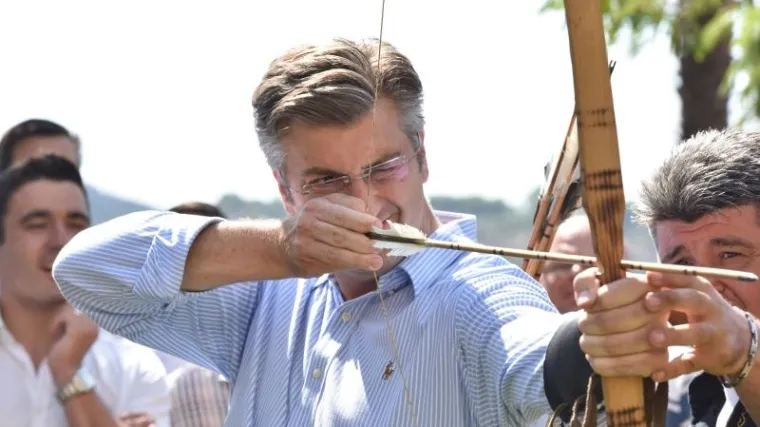 Vremena je sve manje, a Plenković i dalje slaže Vladu; evo čija se imena spominju