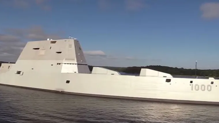 Američko moćno oružje: isplovio futuristički razarač pod zapovjedni&scaron;tvom kapetana Jamesa Kirka