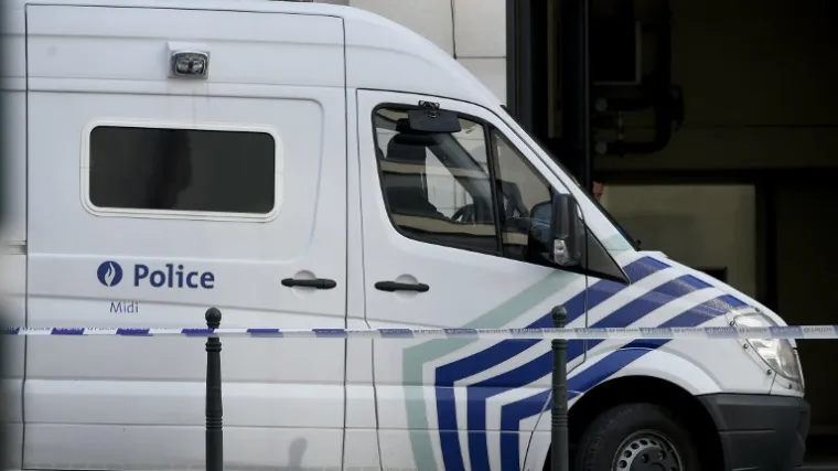 Naoružani napadač zatočio 15 ljudi u supermarketu