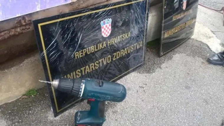 Novi natpisi, pečati... Evo koliko će nas ko&scaron;tati nova imena ministarstava i 'kozmetičke promjene'