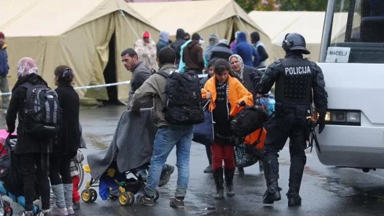 Slovenska policija vratila s Macelja troje maloljetnih migranata u Hrvatsku
