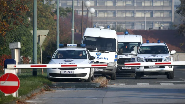 Mu&scaron;karac pred HRT-om prijetio da će se raznijeti bombom: tražio da mu dovedu 'ministre i generale'