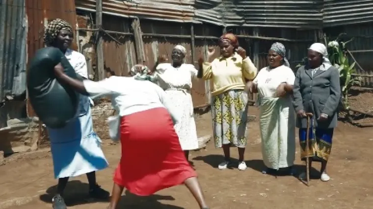 Kenijske bake treniraju karate kako bi se obranile od silovatelja, najstarija ima 85 godina