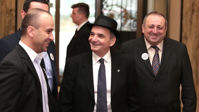 HDSSB-u prijeti potpuni raspad sistema, Glava&scaron; poručio Buriću: 'Ti si prvak u analnom alpinizmu'