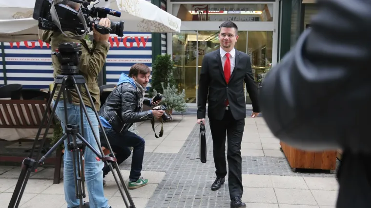 Rok ističe za četiri dana: Hajduković prvi predao potpise za kandidaturu za &scaron;efa SDP-a