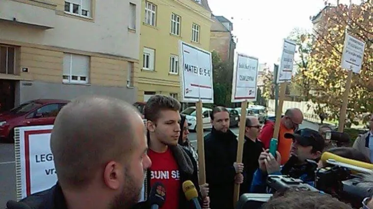 Prosvjedovali protiv 'molitelja' ispred Vinogradske