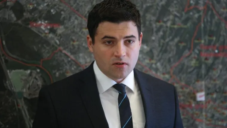 Bernardić predao 10.500 potpisa podr&scaron;ke svojoj kandidaturi za predsjednika SDP-a