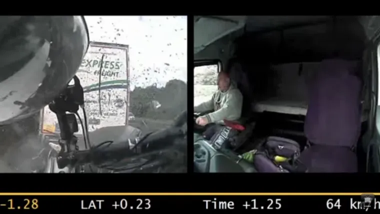 Tipkao po mobitelu i na mjestu ubio majku i njezino troje djece