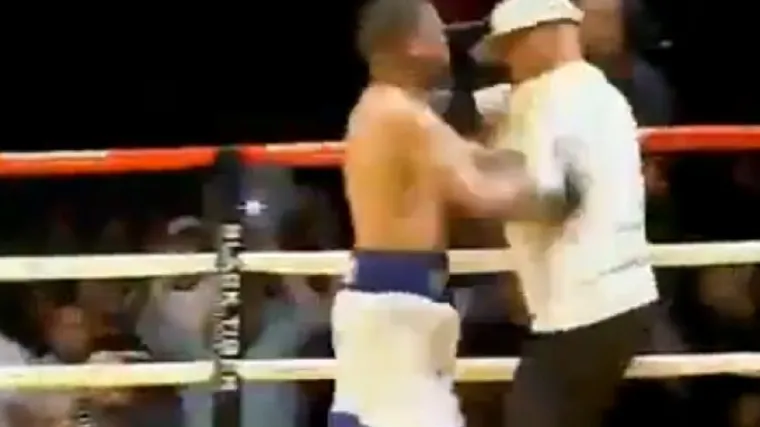 Izmlatio ljutog rivala, pa krenuo u &scaron;akački obračun s njegovim trenerom!