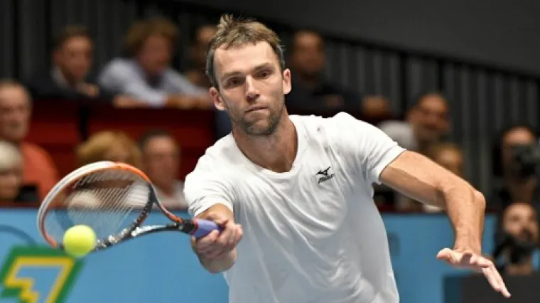 Karlović u svom stilu sredio staru mu&scaron;teriju i izborio meč sa Čilićem