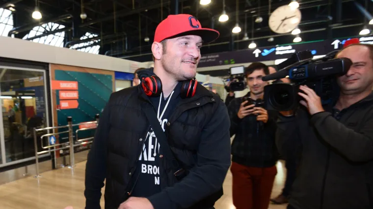 Stipe Miočić: 'Obožavam hrvatsku nogometnu reprezentaciju, a pojas bih volio braniti u Hrvatskoj'