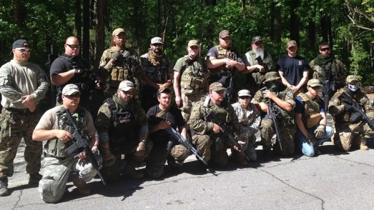 Paravojna formacija prijeti kaosom ako Trump ne bude predsjednik