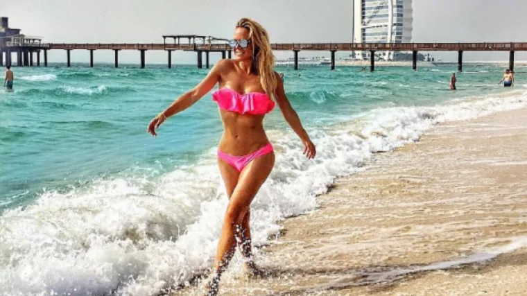 Dok njezine grudi poskakuju svima je dan odmah bolji