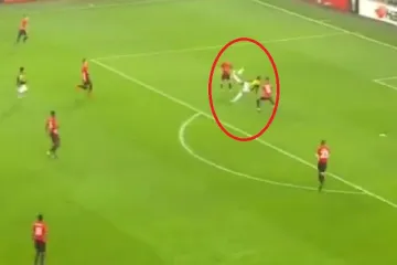 Čudesnim 'škaricama' matirao Manchester United već u drugoj minuti