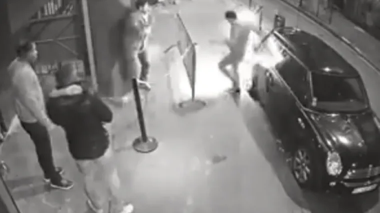 'Cigareta je eksplodirala u mom džepu, shvatio sam da gorim!'