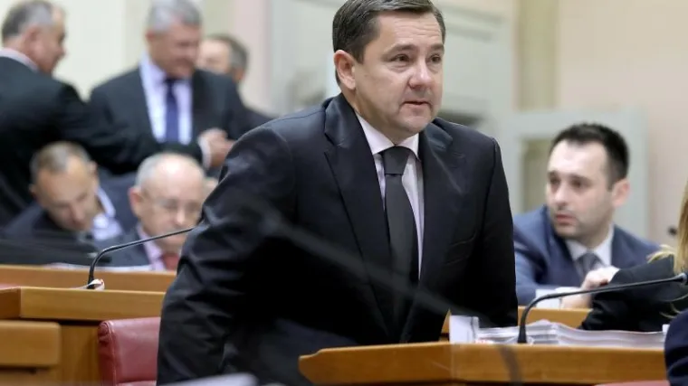 HDZ-ov ANDRIJA MIKULIĆ: 'Hrvati su konačno pametni, mijenjamo ime Trga mar&scaron;ala Tita'