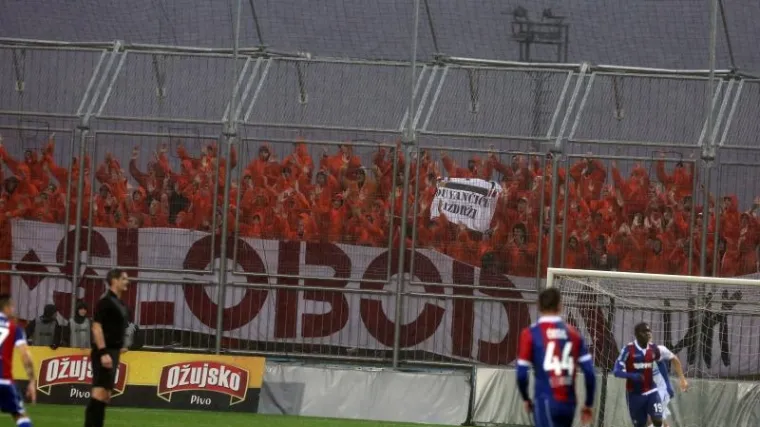 Evo za&scaron;to je Torcida bila u narančastim kombinezonima u Rijeci