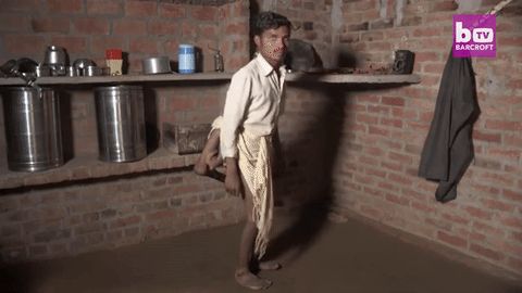 Čovjek rođen s četiri noge moli liječnike da mu dvije odstrane