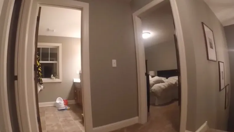 Igra 'skrivača' kroz oči dvogodi&scaron;njaka: otac stavio kameru na svog sinčića i dobro se nasmijao