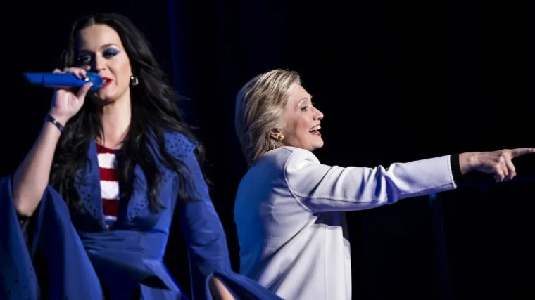 Hillary Clinton ugošćuje pop-zvijezde, a Donald Trump tumara Amerikom