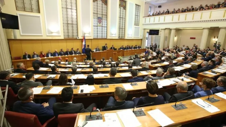 60 naknada za odvojeni život, 68 za stanove, a za svaki kilometar dvije kune naknade