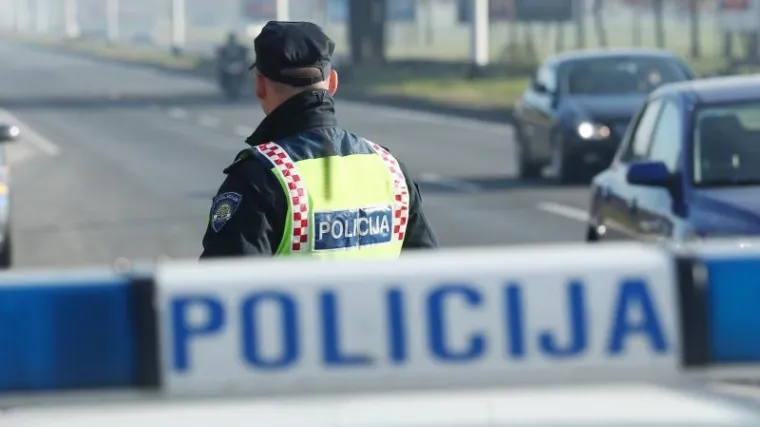 Sudar dva autobusa u Ka&scaron;tel Sućurcu: vi&scaron;e osoba ozlijeđeno, promet preusmjeren