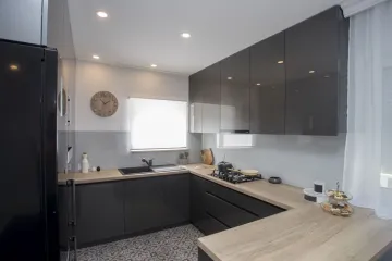 Novo lice kuhinje stare preko 30 godina