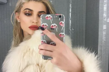 Kylieno carstvo raste: Sestra Kardashian otvara svoju prvu trgovinu s make-upom