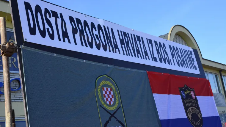 Kardinal Puljić u zatvoru posjetio uhićene pripadnike HVO-a: 'Zahvaljuju svima na potpori'