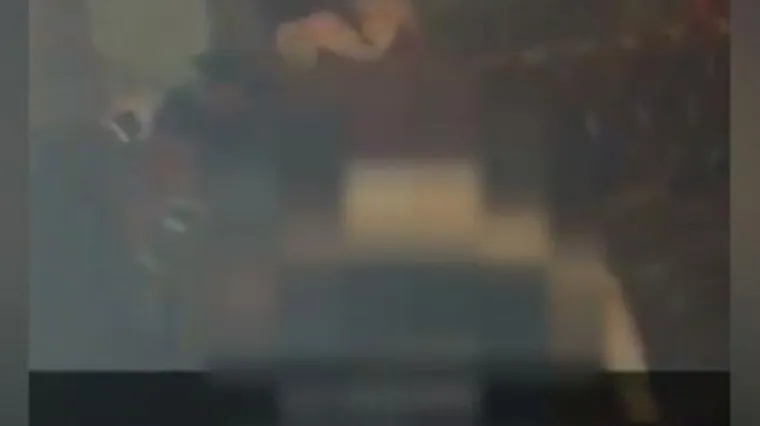 Par se poseksao usred poznatog noćnog kluba dok su drugi gosti sve snimali!