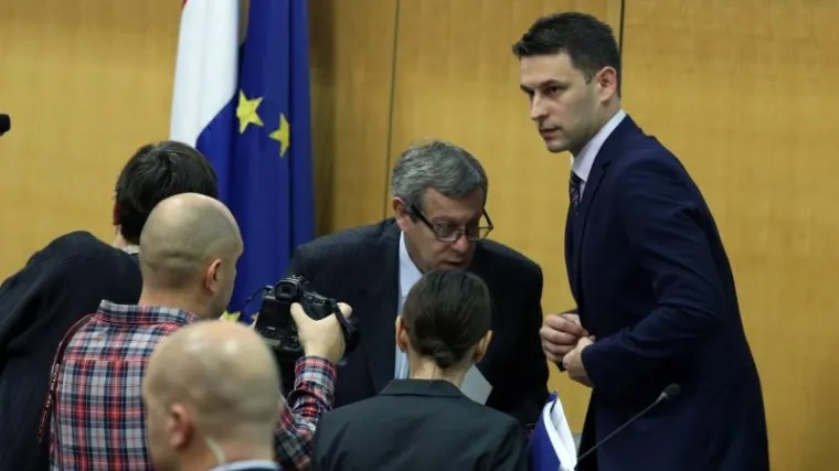 Potro&scaron;it će 200.000 kuna na tablete za zastupnike