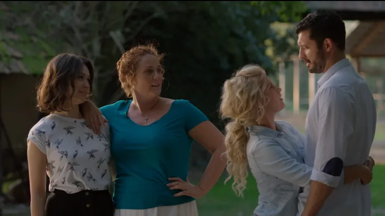 Nera na proslavi Aninih i Petrovih zaruka objavi da je trudna (Zlatni dvori)