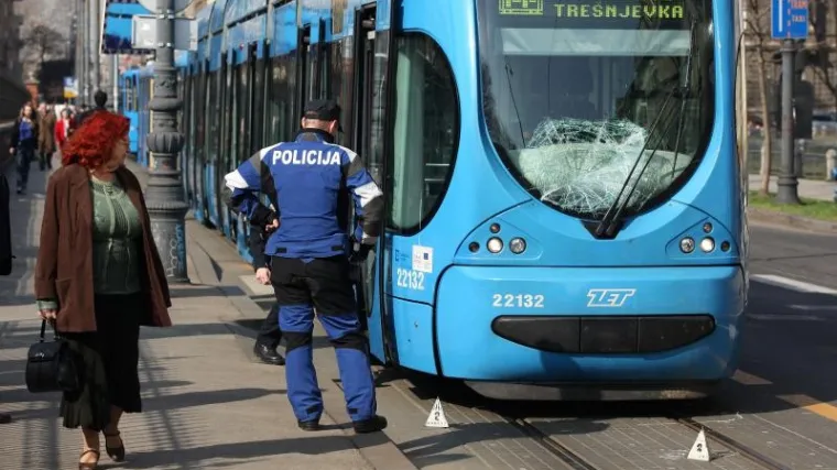 Putnike će prevoziti autobusi