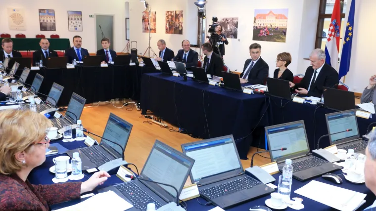 Gradonačelnik Penava na sjednici Vlade u Vukovaru: 'Moramo zaustaviti odumiranje grada'