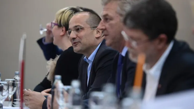 Kandidati za predsjednika SDP-a zalažu se za 'vraćanje pravoj socijaldemokraciji'