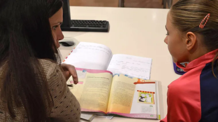 Učiteljica Matea drži besplatne instrukcije: &lsquo;Ovo malo vremena &scaron;to izdvojim za volontiranje djeci i roditeljima puno znači&rsquo;