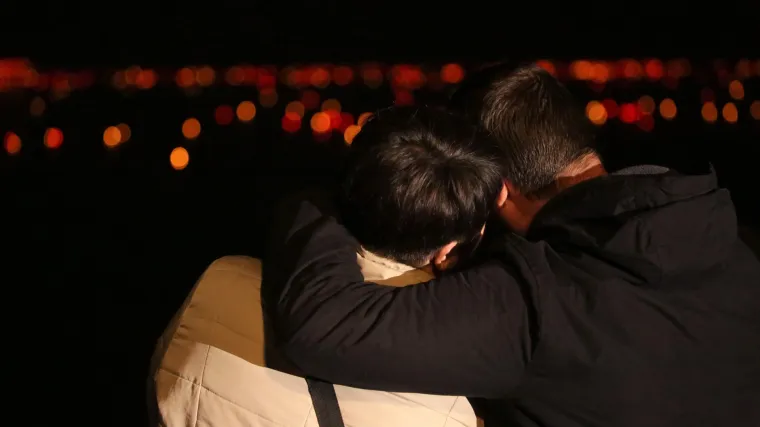 Tisuću lampiona iz Vukovara: 'Svjetlosna rijeka sjećanja' zaplovila niz Dunav