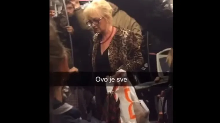 Putnici napali Pernara u tramvaju, on im odgovorio: 'Recite to Plenkoviću'