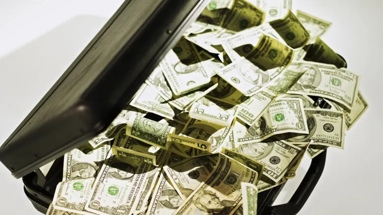 Turist u taksiju ostavio torbu s 10.000 eura, a taksist je vratio njezinom vlasniku